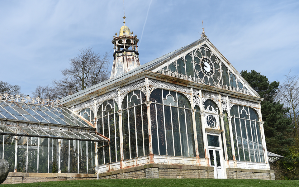 Corporation Park Conservatory looking slightly run down