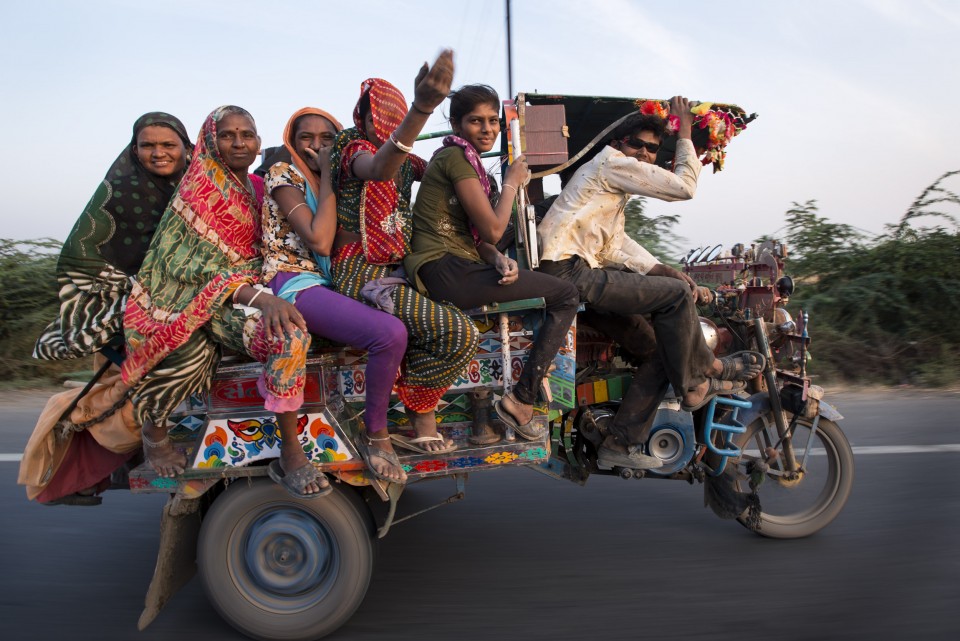 India’s Gateway 01- Agricultural workers on bike